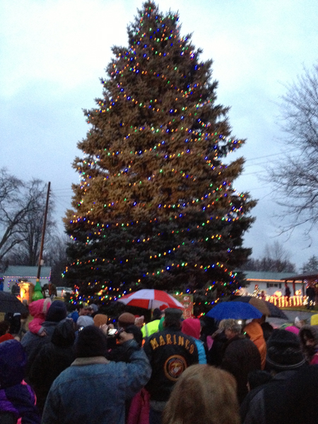 Fountain to hold Christmas celebration.