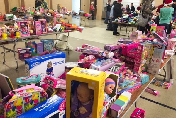Salvation Army, St. Simon’s distribute Christmas items to 270 families