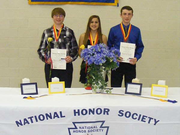 MCE honor society inductees