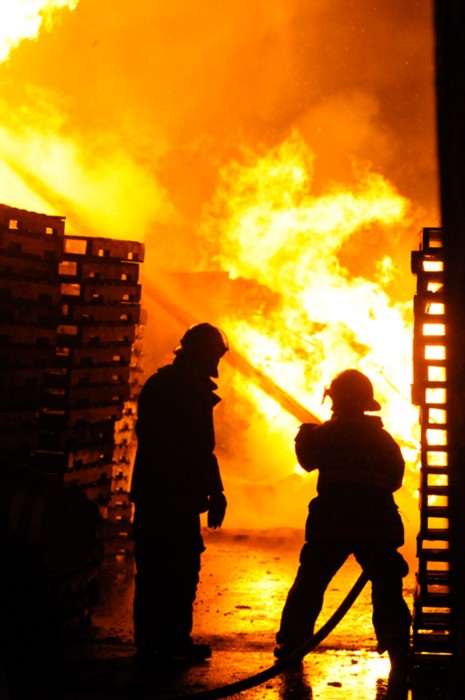 Truck driver discovered Pallet Recycle fire.