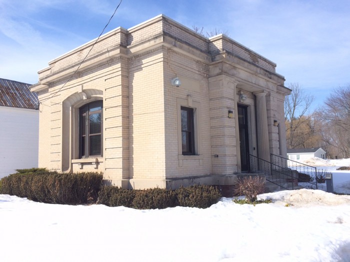 West Shore Bank to consolidate Fountain, Walkerville branches.