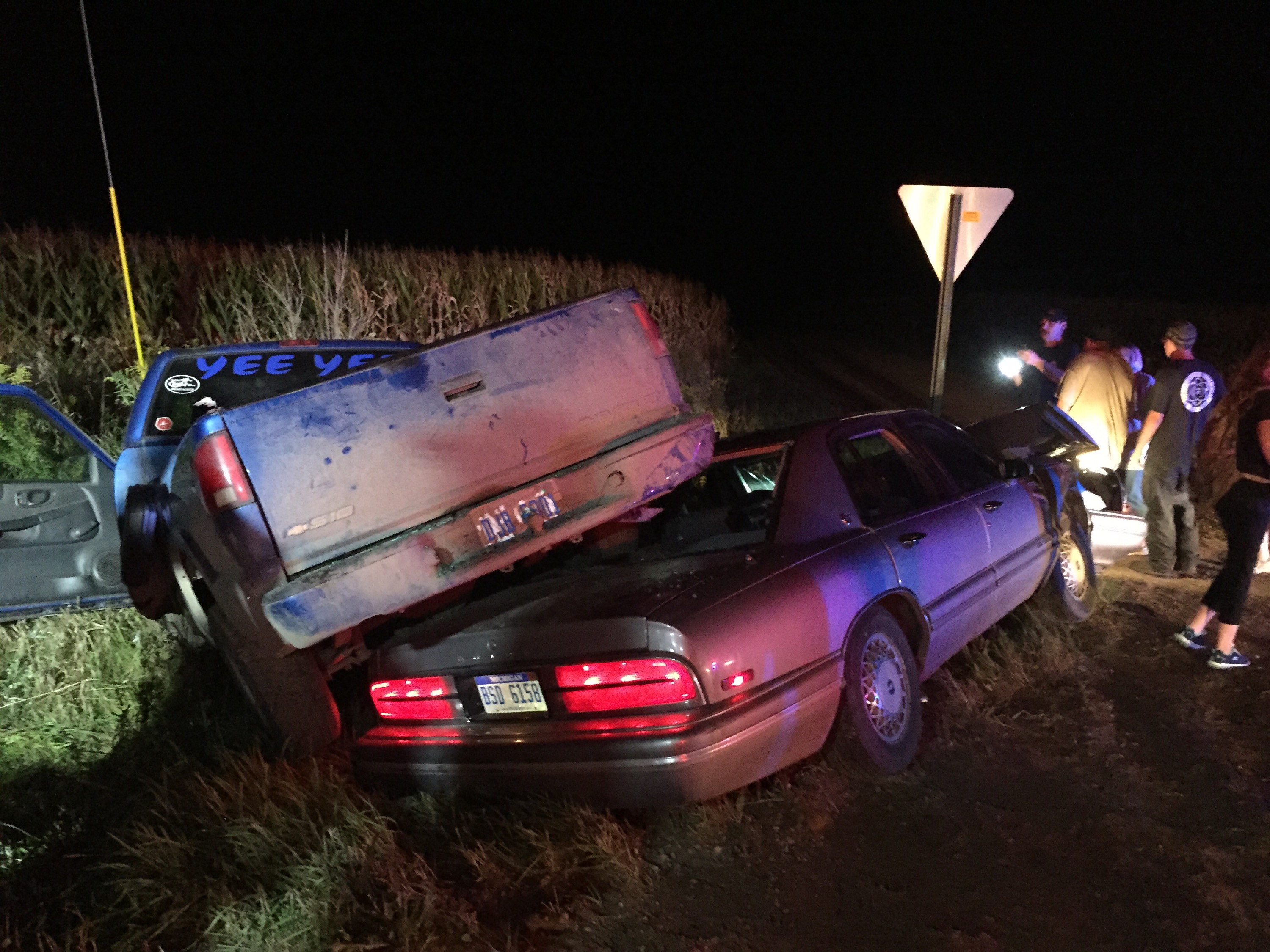 2 vehicle crash in Sheridan Twp