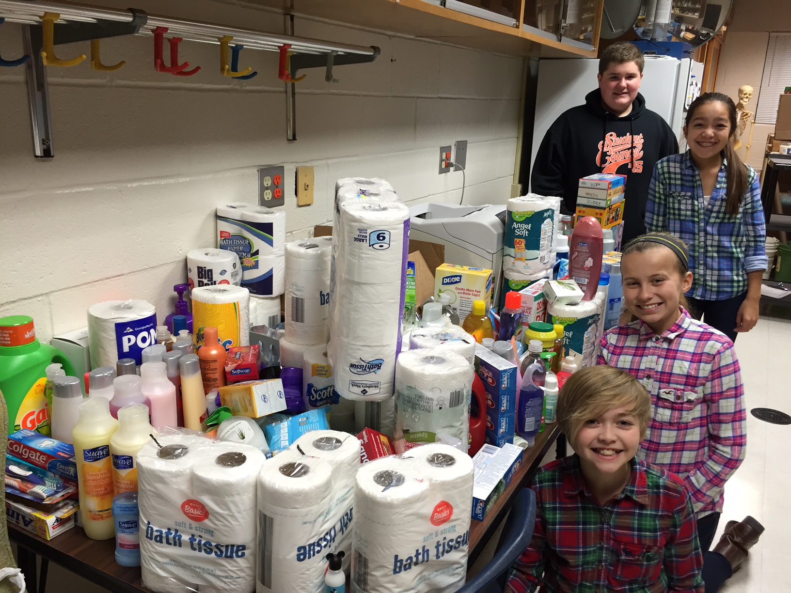 O.J. DeJonge students collect over 1,000 food and household items for holidays.