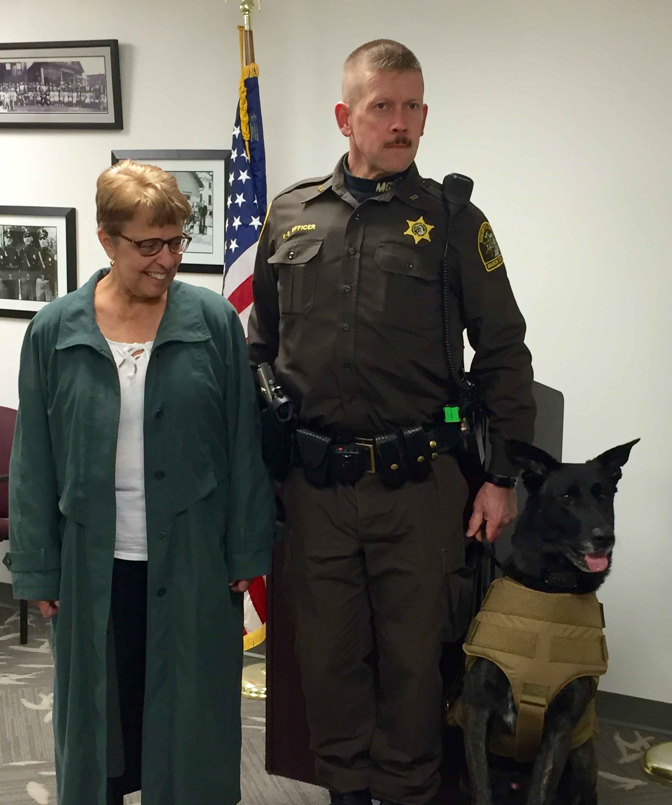 Sheriff’s K9 unit receives ballistic vest thanks to donation.