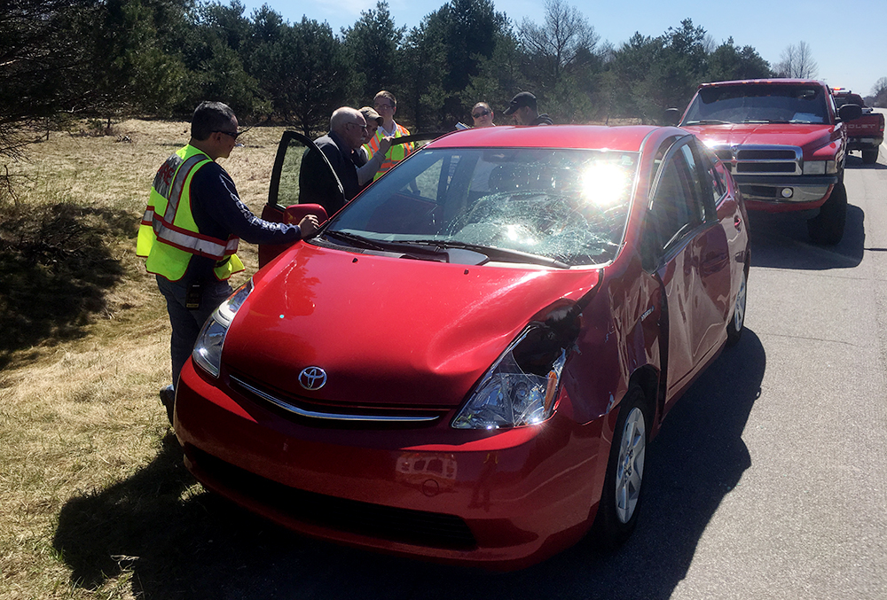 Driver receives minor injuries following car/deer crash