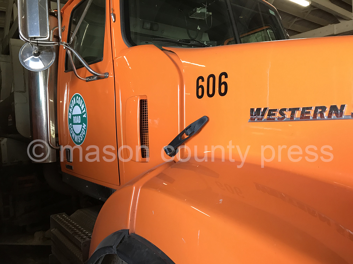 Kinney Road, Riverton Township closed.