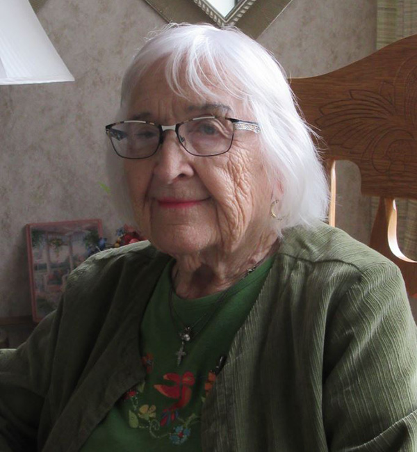 Obituary: J. Elaine Earl, 94, Ludington.