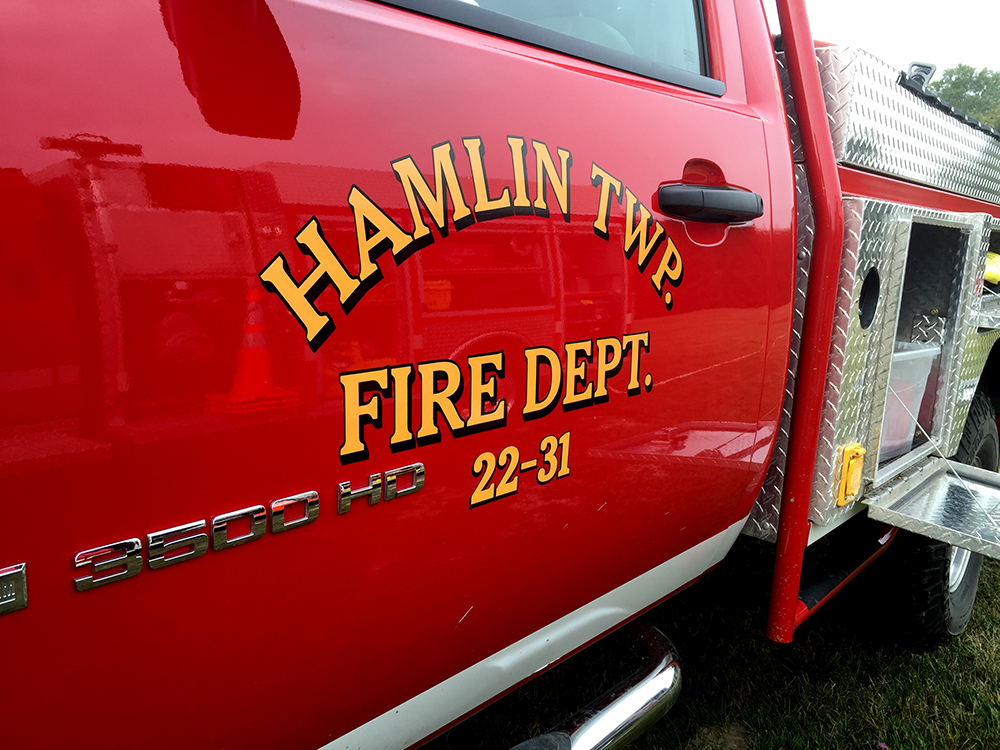 Hunters safe after boat takes on water in Hamlin Lake