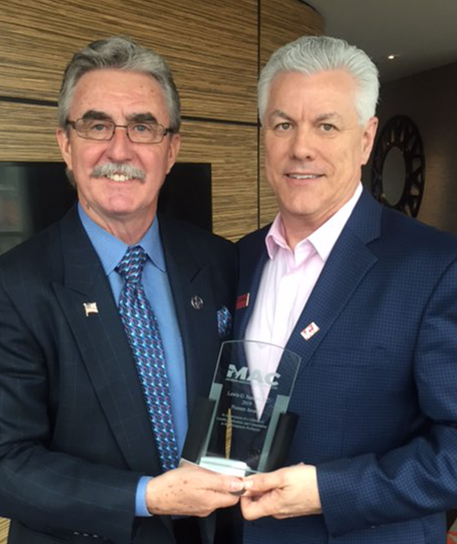 Squires receives Michigan Chiropractic Award