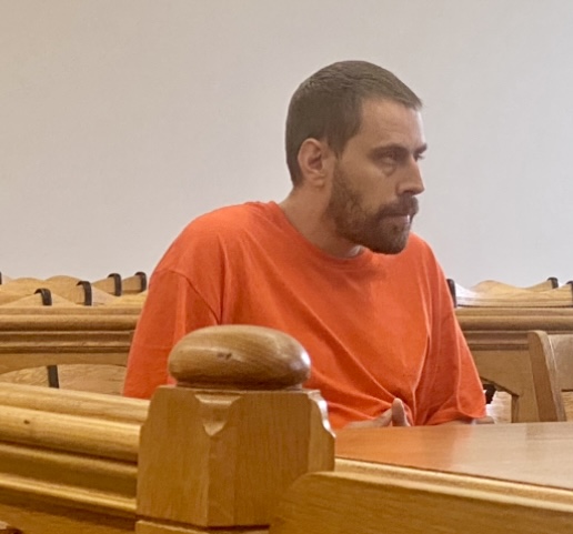 Man pleads not guilty by reason of insanity to stabbing death ...