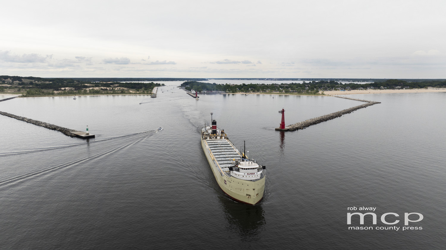 舟 Oldest freighter, newest cruise ship highlight Father's Day